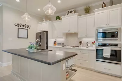 4261 Harding Way, Bryan, TX 77802 - Photo 5