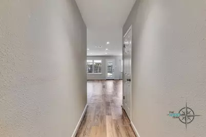 707 Hildred Avenue, Conroe, TX 77303 - Photo 5