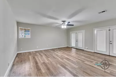 707 Hildred Avenue, Conroe, TX 77303 - Photo 27
