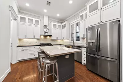 821 E 25th Street E, Houston, TX 77009 - Photo 7