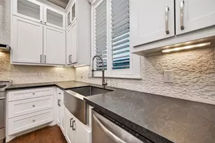 821 E 25th Street E, Houston, TX 77009 - Photo 9