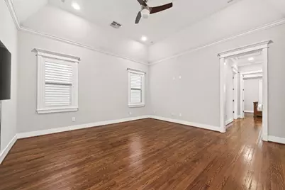 821 E 25th Street E, Houston, TX 77009 - Photo 37