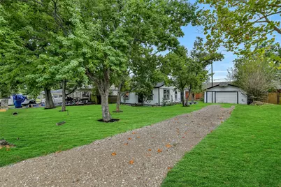 2505 29th Avenue N, Texas City, TX 77590 - Photo 3
