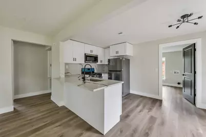 2505 29th Avenue N, Texas City, TX 77590 - Photo 5