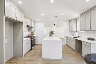 950 Buoy Rd, Houston, TX 77062 - Photo 21