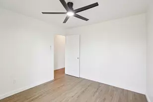 950 Buoy Rd, Houston, TX 77062 - Photo 27