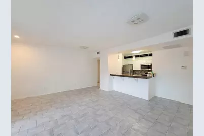 7119 N Holiday Drive, Galveston, TX 77550 - Photo 3