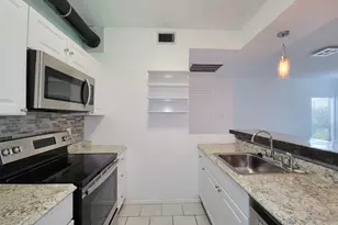 7119 N Holiday Dr, Galveston, TX 77550 - Photo 15
