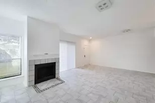 7119 N Holiday Dr, Galveston, TX 77550 - Photo 5