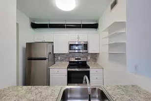 7119 N Holiday Dr, Galveston, TX 77550 - Photo 19