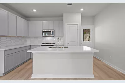 12211 Ridge Top Drive, Conroe, TX 77304 - Photo 3