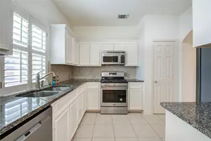 1016 Rochow St, Houston, TX 77019 - Photo 11
