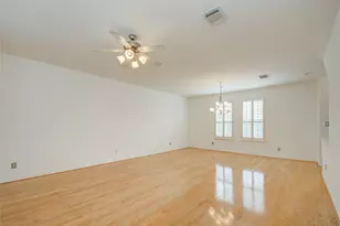 1016 Rochow St, Houston, TX 77019 - Photo 9