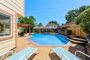 907 Dominion Dr, Katy, TX 77450 - Photo 1