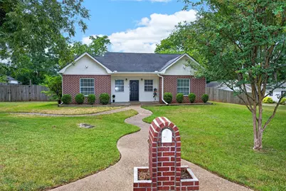 108 Viewcrest Street, Crockett, TX 75835 - Photo 1