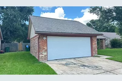 8518 Blossom Bell Lane, Houston, TX 77489 - Photo 37