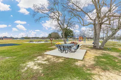 2015 Magnolia Bend, Baytown, TX 77523 - Photo 37
