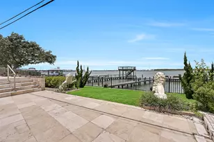 1301 Harbor View Dr, Galveston, TX 77550 - Photo 41