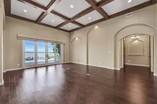 1301 Harbor View Dr, Galveston, TX 77550 - Photo 9