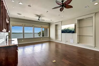 1301 Harbor View Drive, Galveston, TX 77550 - Photo 29