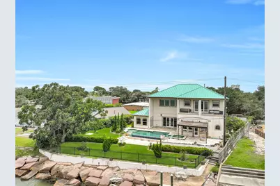 1301 Harbor View Drive, Galveston, TX 77550 - Photo 43