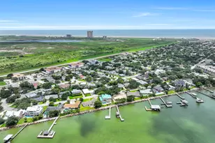1301 Harbor View Dr, Galveston, TX 77550 - Photo 49