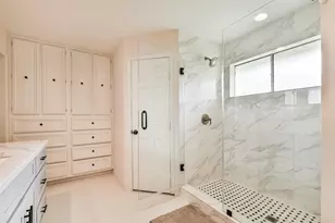 16406 Longvale Dr, Clear Lake City, TX 77059 - Photo 9