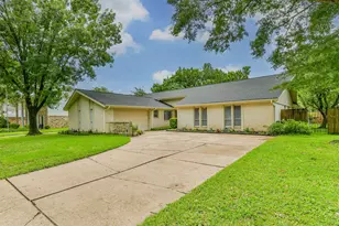 16406 Longvale Dr, Clear Lake City, TX 77059 - Photo 19