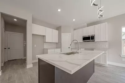 8128 Chateau Street, Houston, TX 77028 - Photo 3