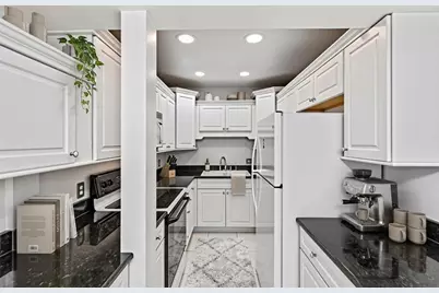 2601 Bellefontaine Street #C104, Houston, TX 77025 - Photo 3