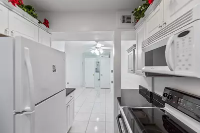 2601 Bellefontaine Street #C104, Houston, TX 77025 - Photo 13