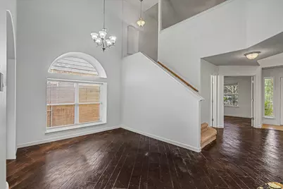 8219 Mandalay Bay Drive, Baytown, TX 77523 - Photo 13