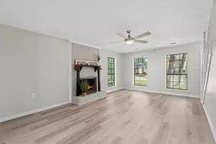 16015 Southampton Dr, Spring, TX 77379 - Photo 7