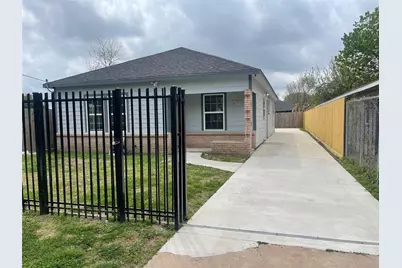 3234 Berry Street, Houston, TX 77004 - Photo 1