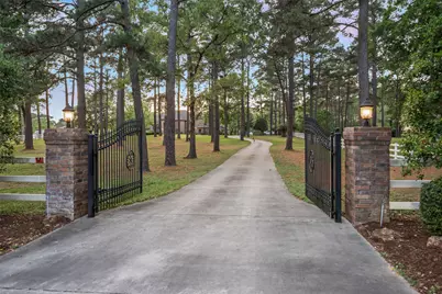 13222 Stonecrest Lane, Conroe, TX 77302 - Photo 3