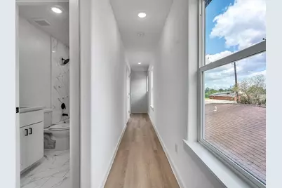 8411 Mahalia Drive, Houston, TX 77088 - Photo 7