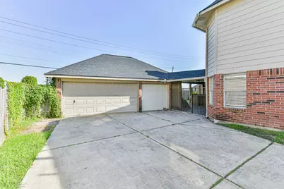 2630 Vermillion Roads, Seabrook, TX 77586 - Photo 3