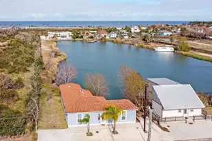 2734 Avenue D, Dickinson, TX 77539 - Photo 3