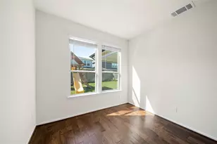 3411 Ovids Orchard Dr, Houston, TX 77025 - Photo 11