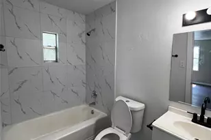 1805 E North St, Victoria, TX 77901 - Photo 13