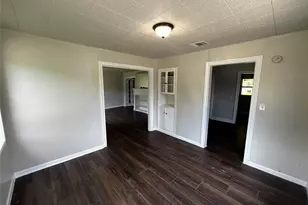 1805 E North St, Victoria, TX 77901 - Photo 7