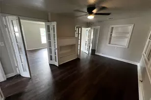 1805 E North St, Victoria, TX 77901 - Photo 3