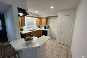 9303 Kingsflower Cir, Houston, TX 77075 - Photo 3