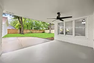 1911 Acacia St, League City, TX 77573 - Photo 33