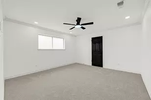 4102 Townes Forest Rd, Friendswood, TX 77546 - Photo 33