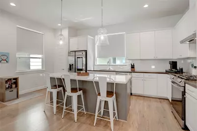 2781 Clinton Drive, Houston, TX 77020 - Photo 3