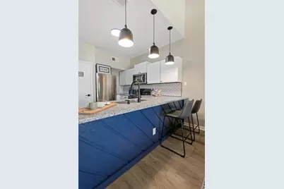 162 April Point Drive S, Conroe, TX 77356 - Photo 9