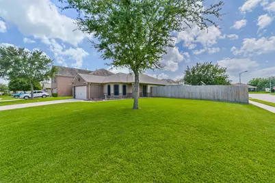 5435 Ginseng Drive, Baytown, TX 77521 - Photo 3