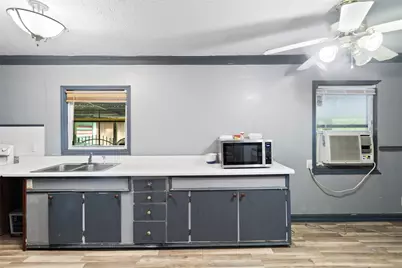 11941 W Hollyhill Drive, Plantersville, TX 77363 - Photo 7