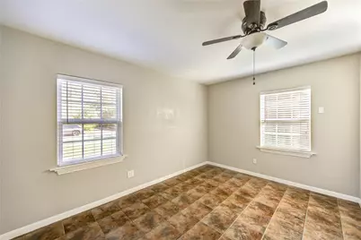 6729 Barney Road, Houston, TX 77092 - Photo 19